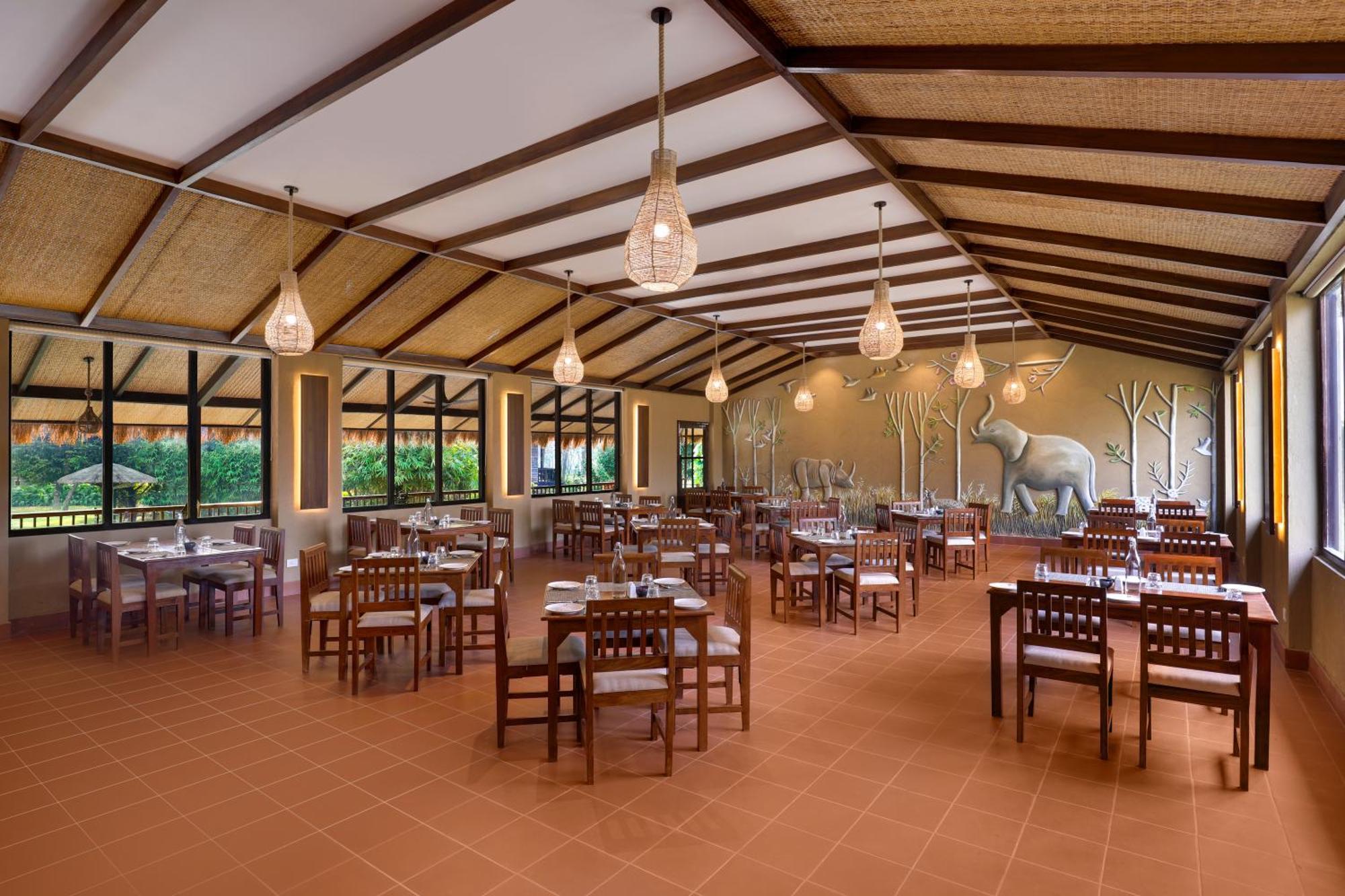 Patlahara Tigerland Safari - A Lemon Tree Resort, Chitwan, Nepal מראה חיצוני תמונה