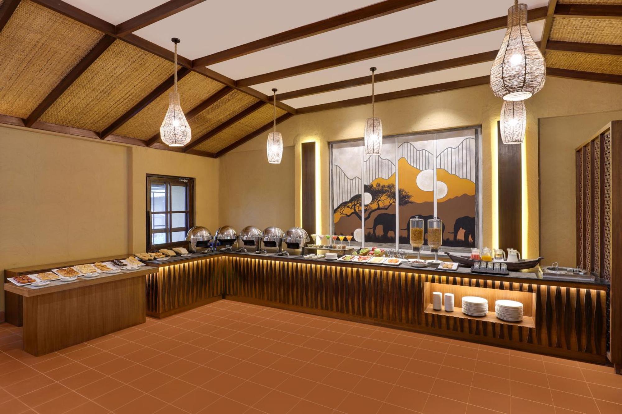 Patlahara Tigerland Safari - A Lemon Tree Resort, Chitwan, Nepal מראה חיצוני תמונה