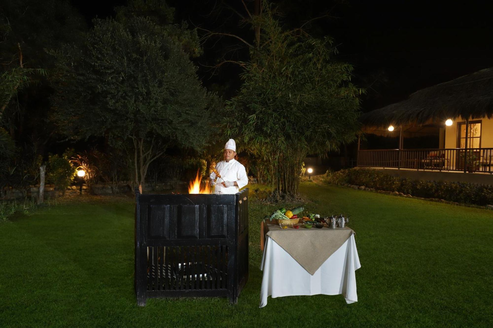 Patlahara Tigerland Safari - A Lemon Tree Resort, Chitwan, Nepal מראה חיצוני תמונה
