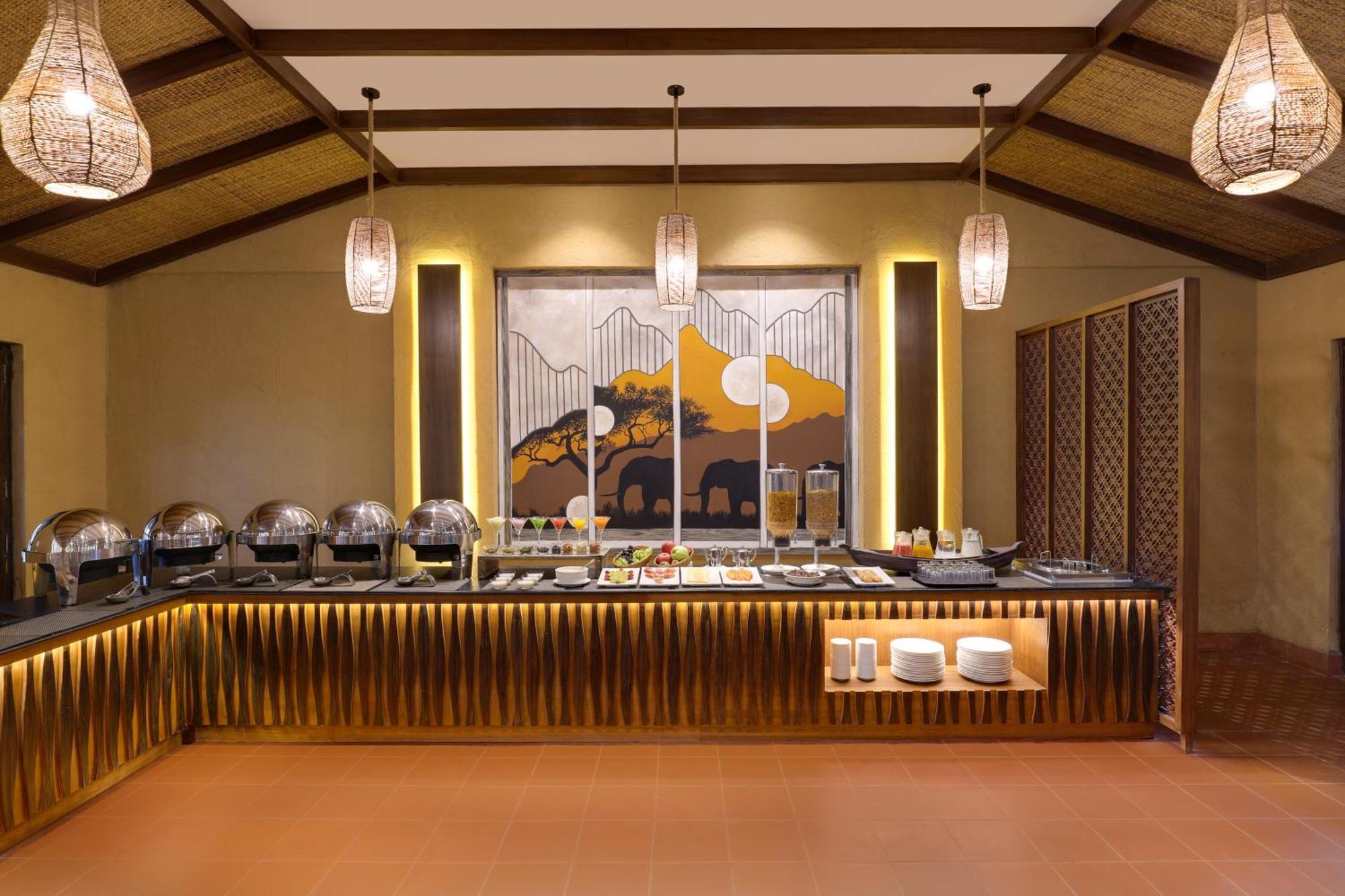 Patlahara Tigerland Safari - A Lemon Tree Resort, Chitwan, Nepal מראה חיצוני תמונה