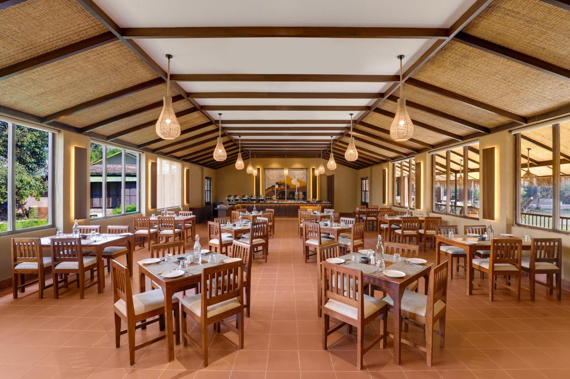 Patlahara Tigerland Safari - A Lemon Tree Resort, Chitwan, Nepal מראה חיצוני תמונה