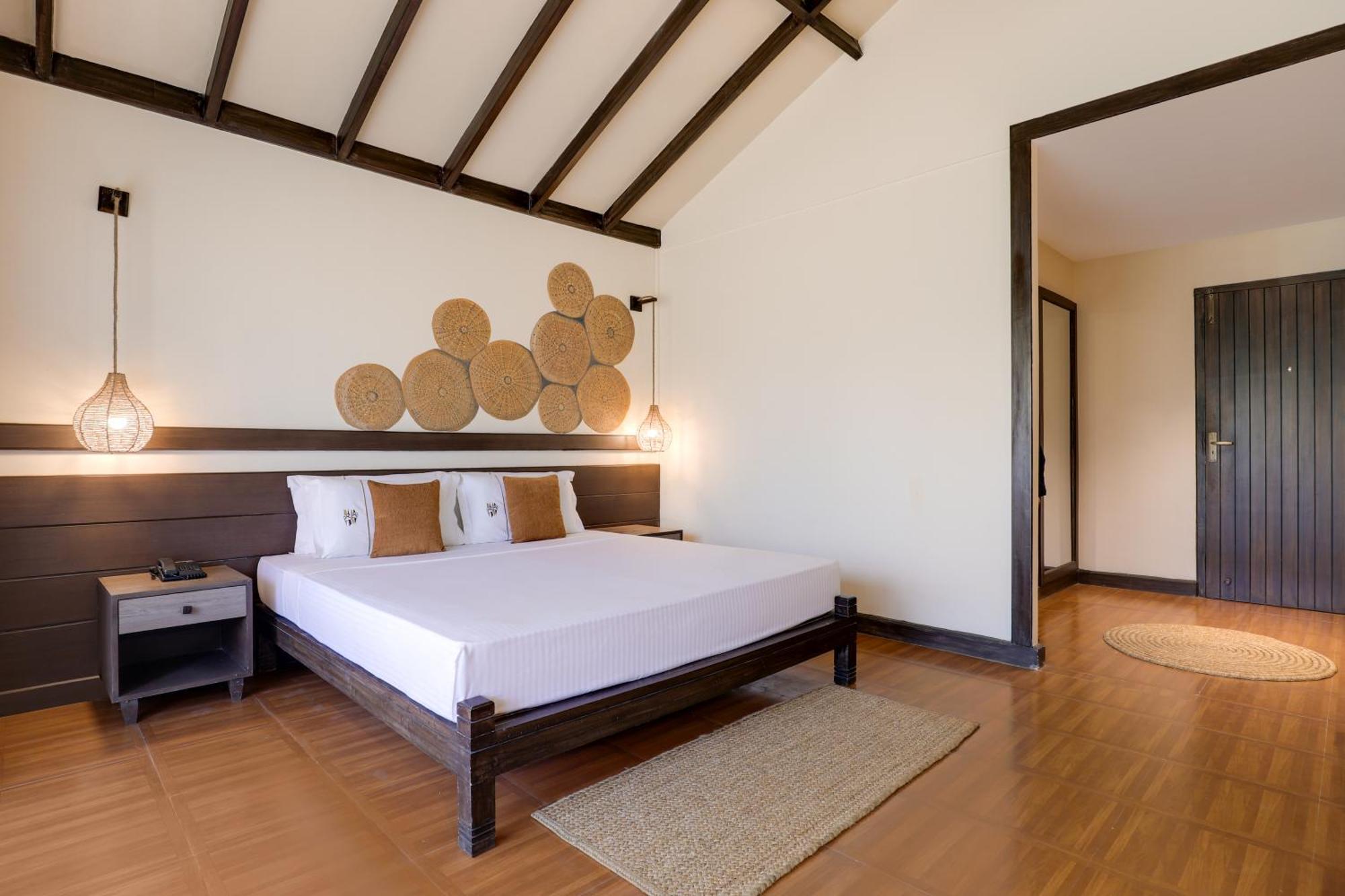 Patlahara Tigerland Safari - A Lemon Tree Resort, Chitwan, Nepal חדר תמונה